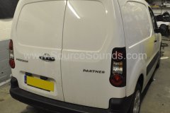 Peugeot Partner 2013 bluetooth upgrade 002