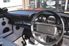 Porsche 911 Carrera 2 1992 stereo upgrade 004