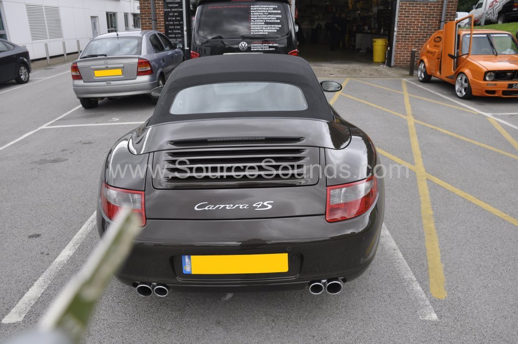 Porsche Carrera 4s bluetooth upgrade 002