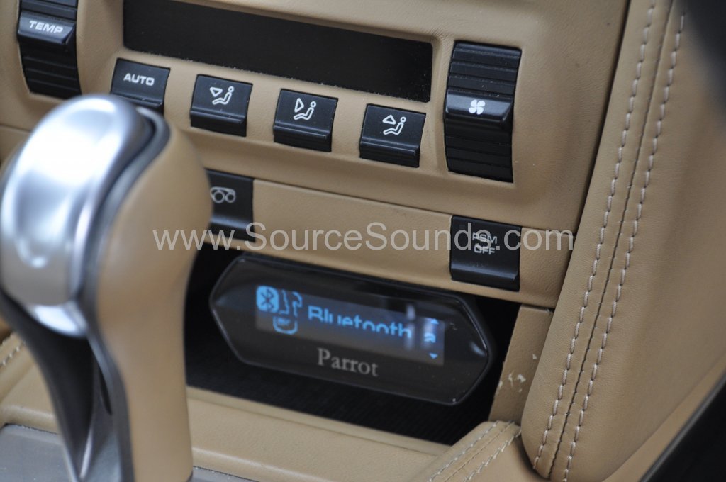 Porsche Carrera 4s bluetooth upgrade 006