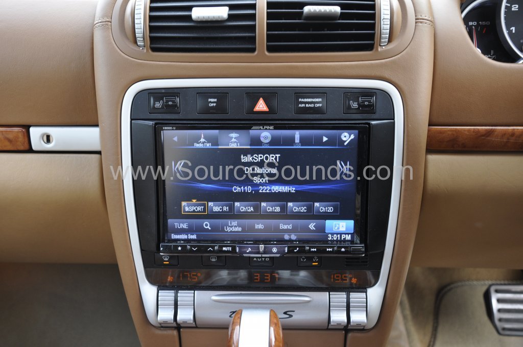 Porsche Cayenne 2006 navigation upgrade 007
