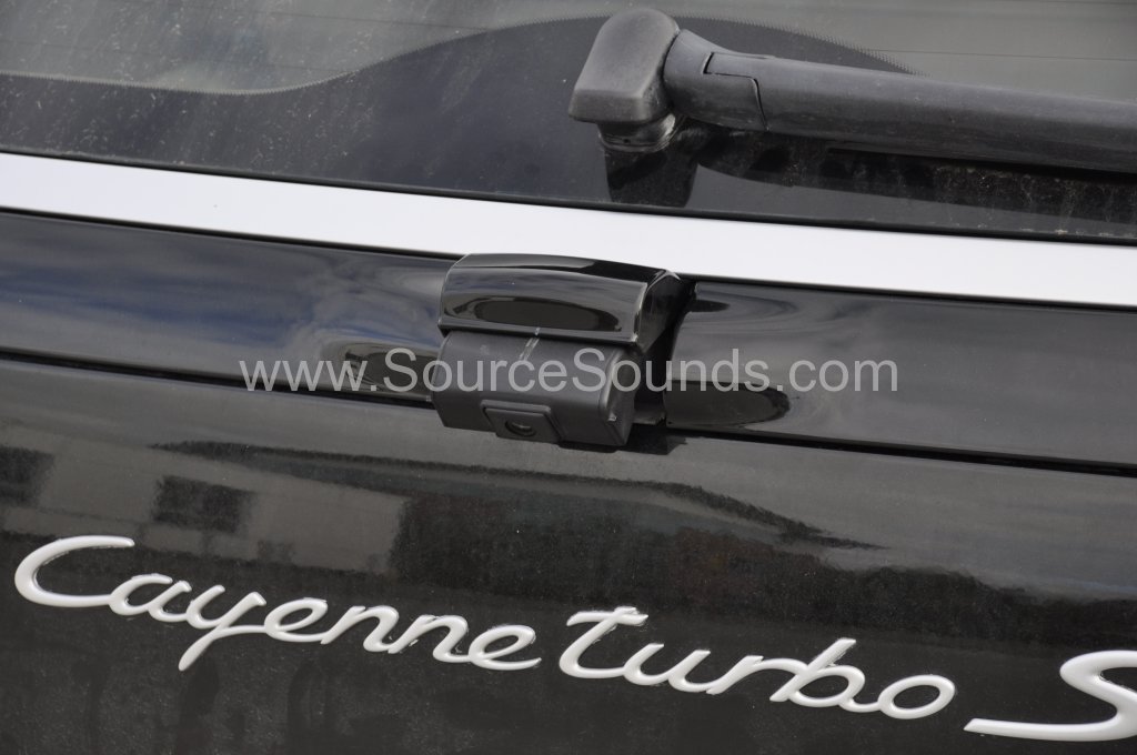 Porsche Cayenne 2006 navigation upgrade 011