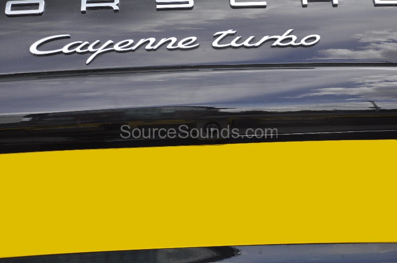 porsche-cayenne-2013-reverse-camera-upgrade-005