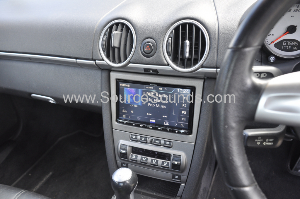 Porsche Cayman S 2007 DMX dab upgrade 007