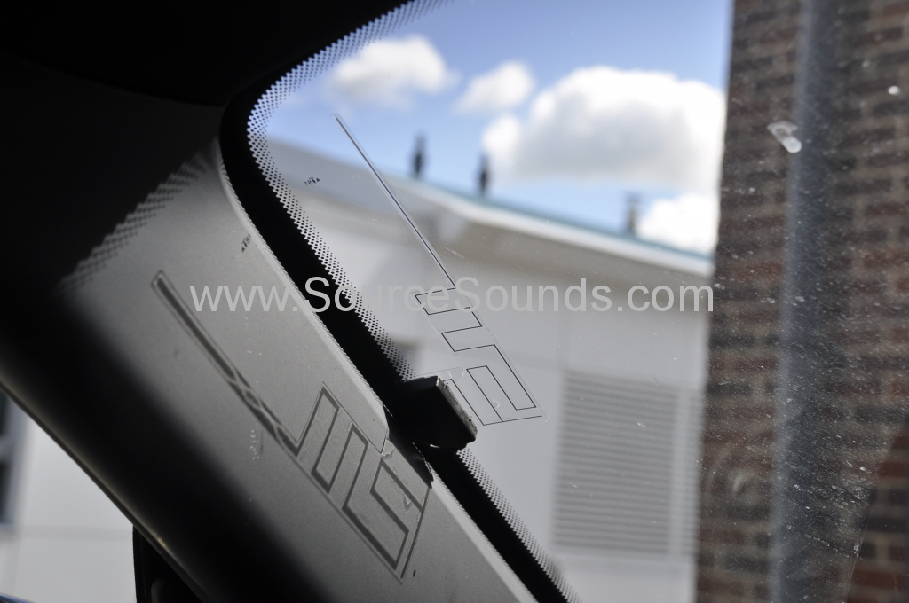 Porsche Cayman S 2007 DMX dab upgrade 009