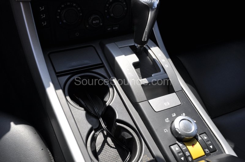 range-rover-sport-2009-aux-upgrade-004-jpg