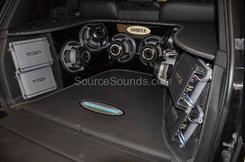 range-rover-supercharged-boot-install-009-jpg range-rover-supercharged-boot-install-009-jpg