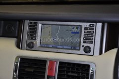 range-rover-vogue-2004-navigation-upgrade-003