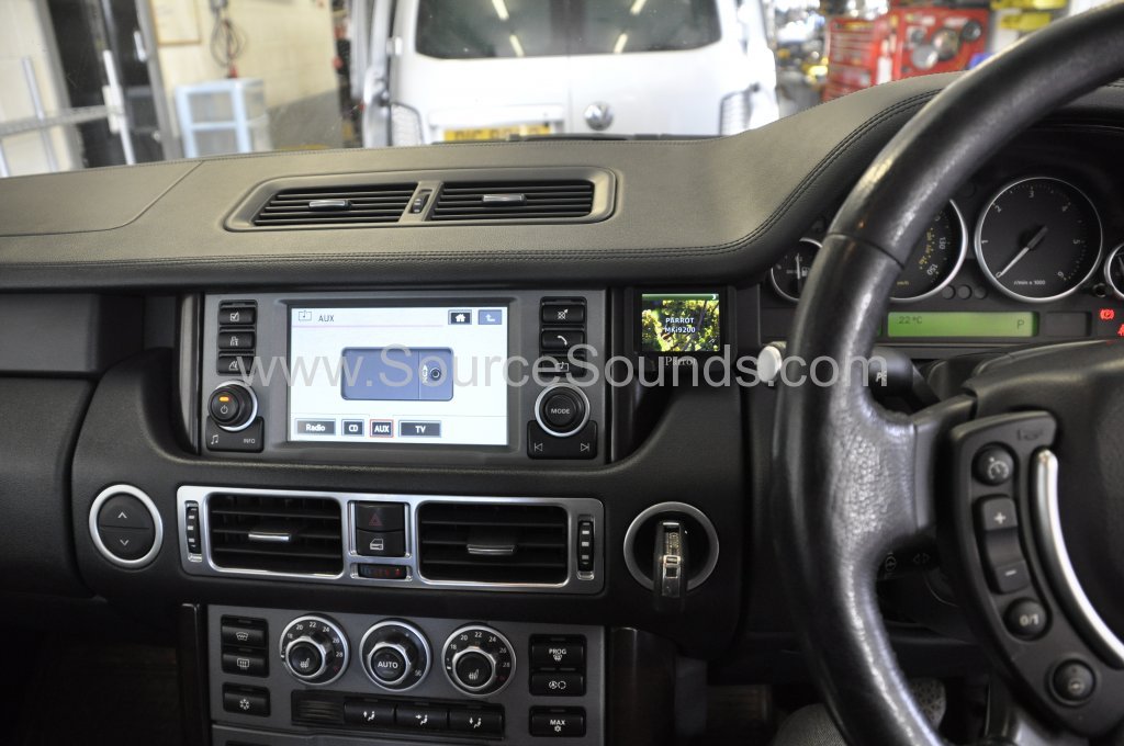 Range Rover Vogue 2007 bluetooth upgrade fibre optic 003.JPG