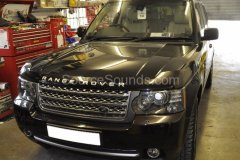 range-rover-autobiography-2009-rosen-headrest-screens-001