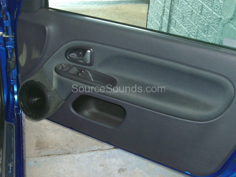 Renault_Clio_172_Cup_Robfield_Car_Audio481