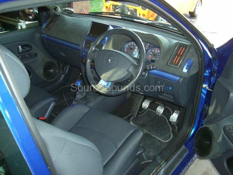 Renault_Clio_172_Cup_Robfield_Car_Audio482