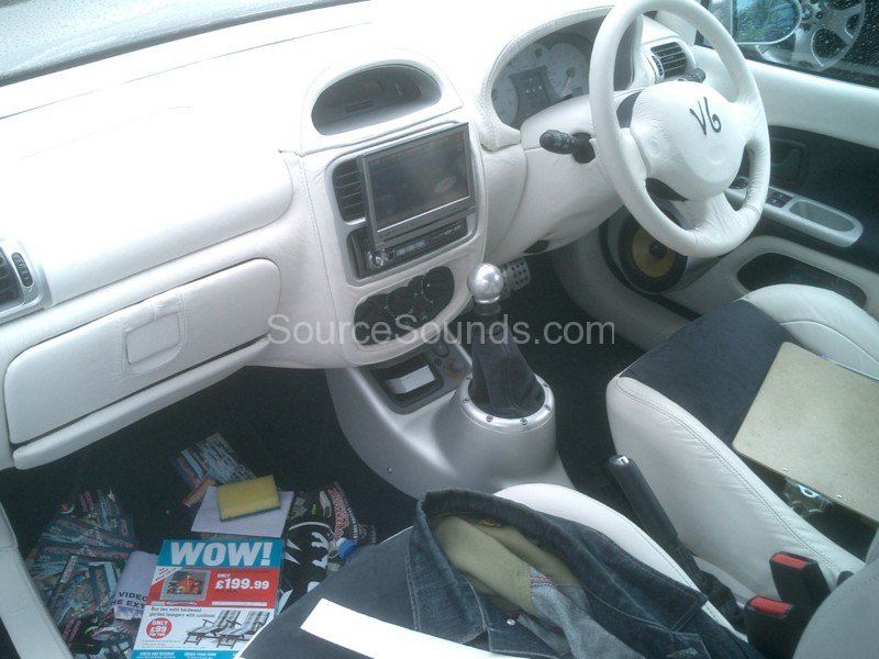 Renault_Clio_V6_Ant_Reed_Source_Sounds_Sheffield_Car_Audio25