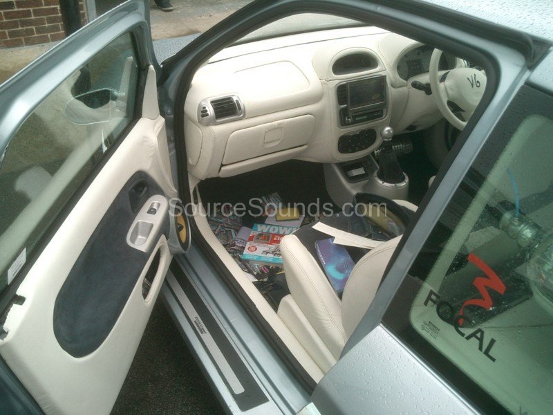 Renault_Clio_V6_Ant_Reed_Source_Sounds_Sheffield_Car_Audio26