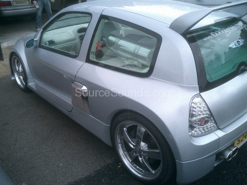 Renault_Clio_V6_Ant_Reed_Source_Sounds_Sheffield_Car_Audio9