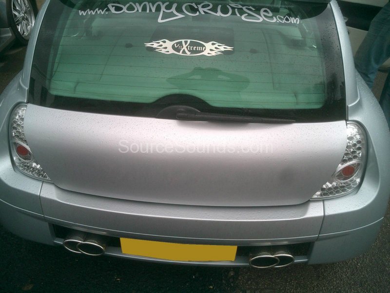 renault-clio-v6-audio-install-003