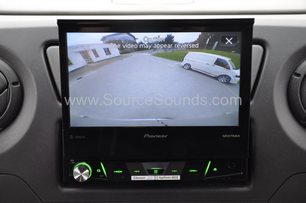 Renault Master 2015 reverse camera 003