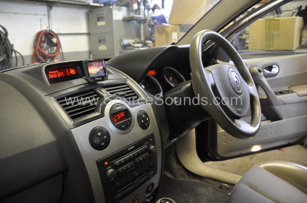 Renault Megane 2005 bluetooth upgrade 003