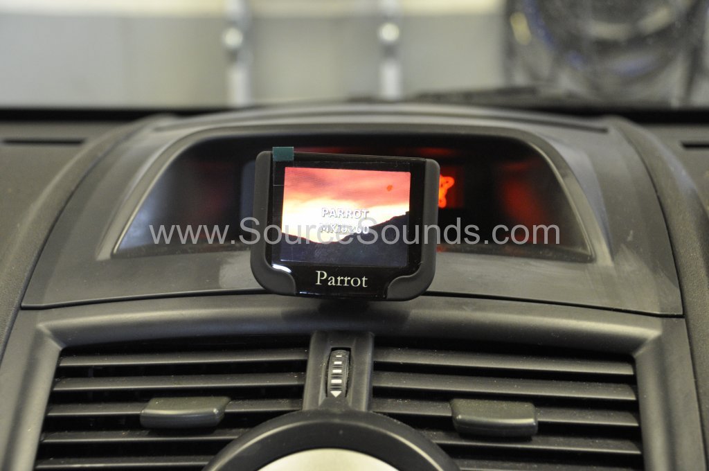 Renault Megane 2005 bluetooth upgrade 005
