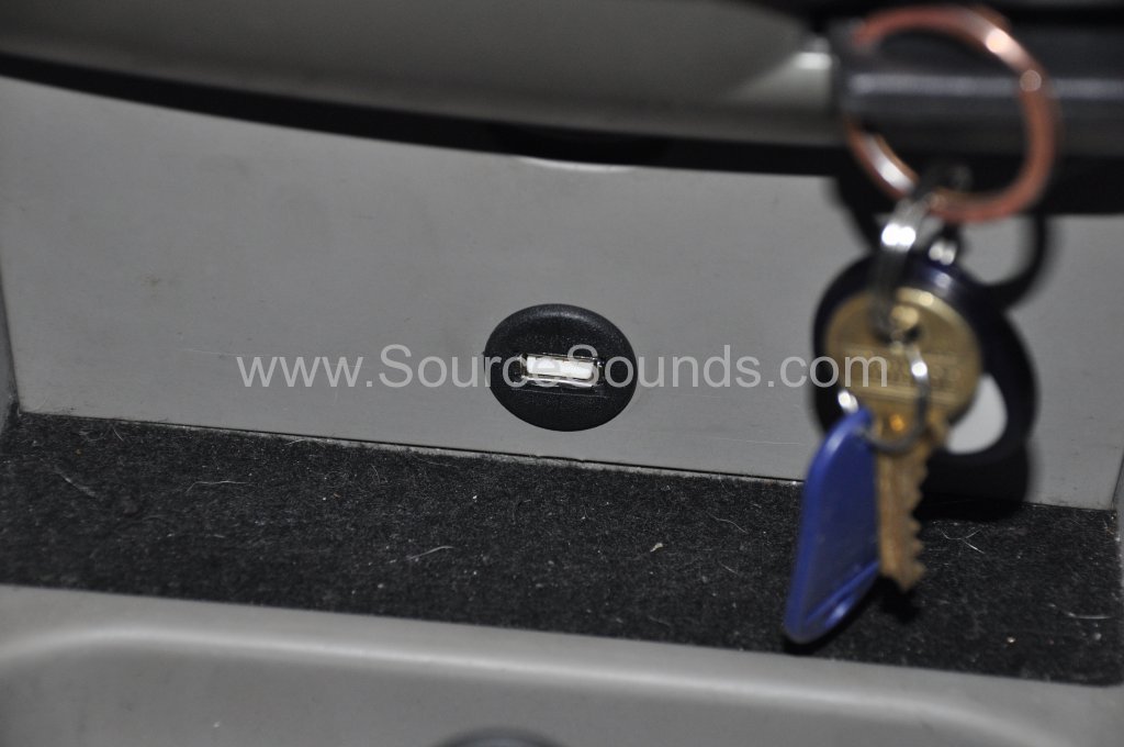 Renault Megane 2005 bluetooth upgrade 007
