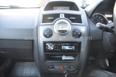 Renault Megane 2006 stereo upgrade 003