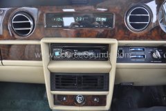 Rolls Royce 1984 DAB upgrade 005.JPG