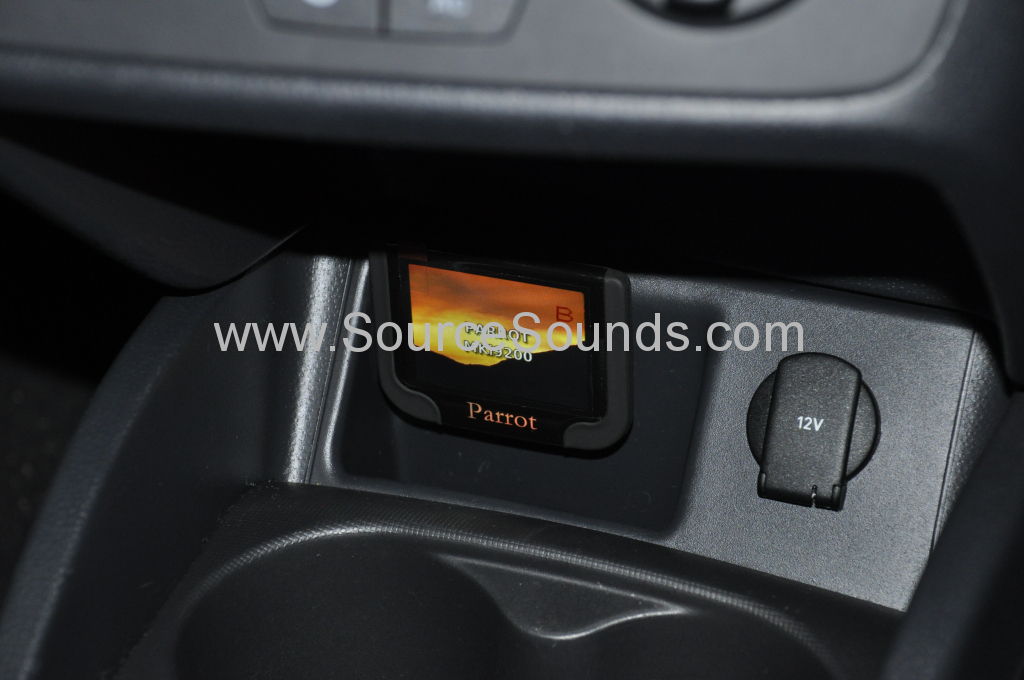 Seat ibiza 2013 bluetooth upgrade 004