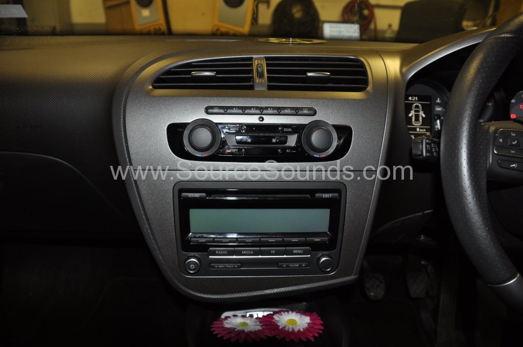 Seat Leon 2007 screen upgrade 003