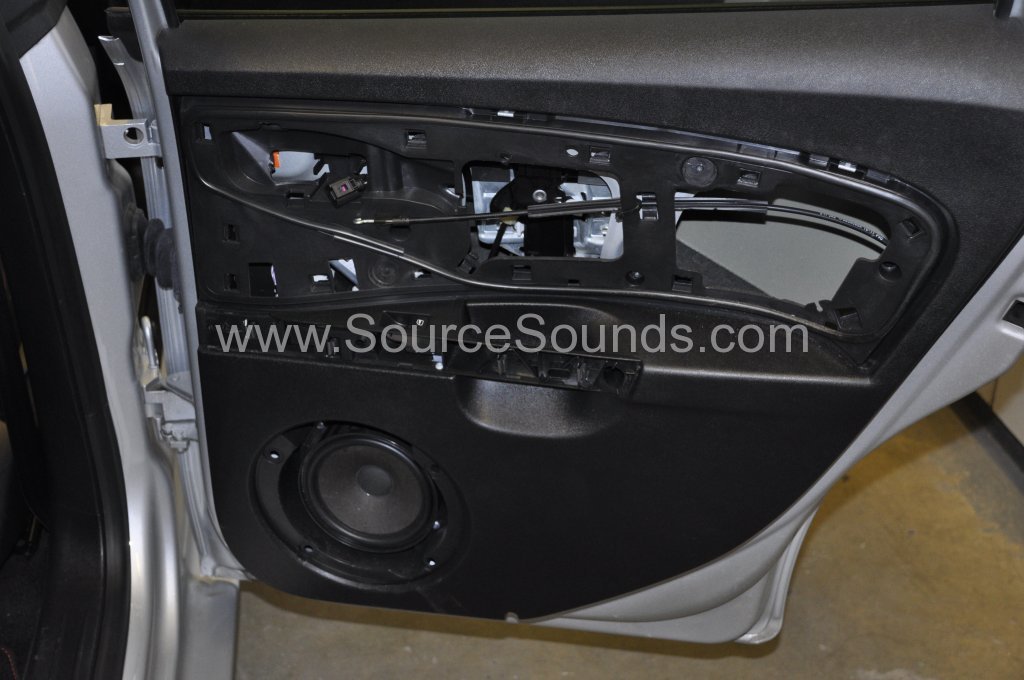 Seat Leon 2010 sound proofing upgrade 002.JPG