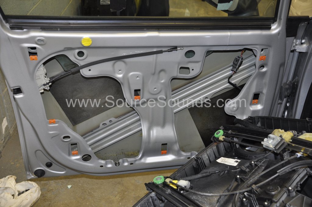 Seat Leon 2010 sound proofing upgrade 004.JPG