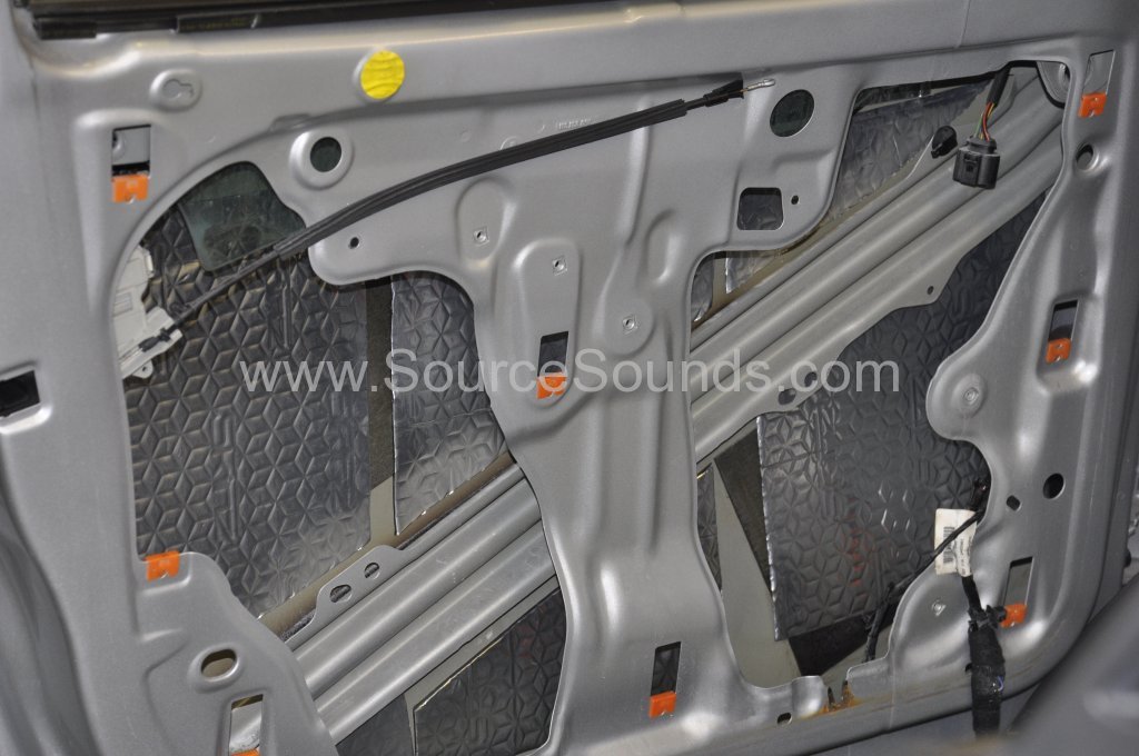 Seat Leon 2010 sound proofing upgrade 005.JPG