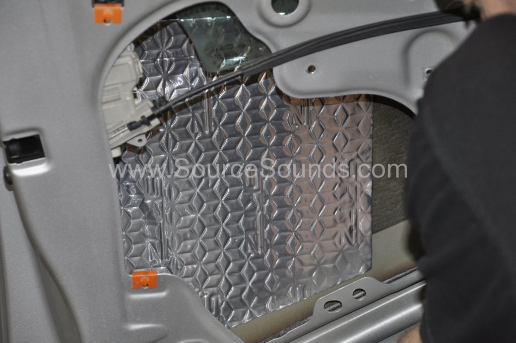 Seat Leon 2010 sound proofing upgrade 006.JPG