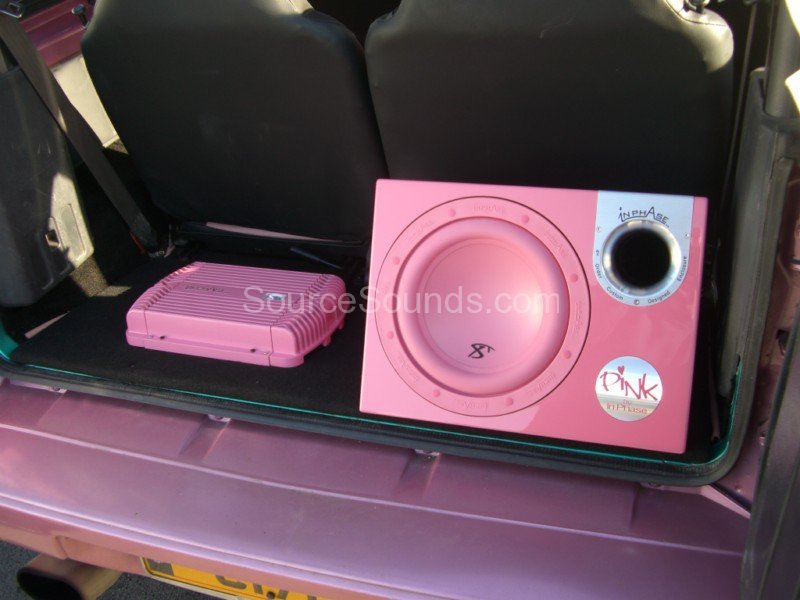 Suzuki_Vitara_Pink_Source_Sounds_Sheffield_Car_Audio8