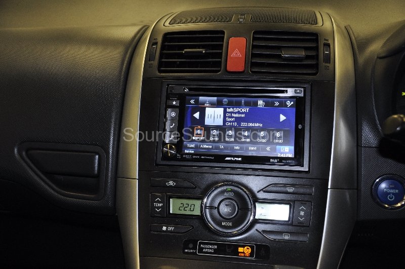 toyota-auris-2011-dab-upgrade-003 toyota-auris-2011-dab-upgrade-003