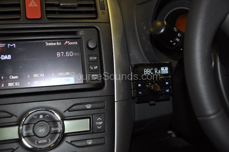 toyota-auris-2012-dab-upgrade-004