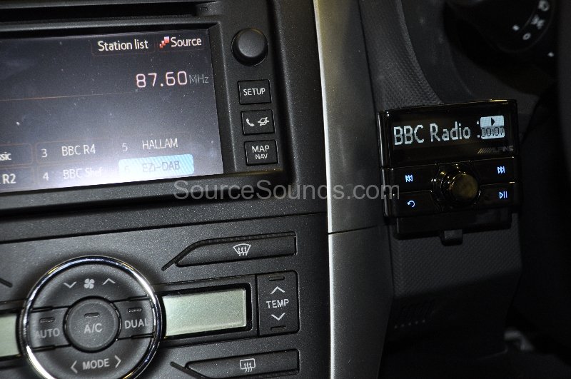 toyota-auris-2012-dab-upgrade-005