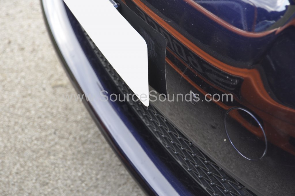 Toyota Auris 2012 front sensor upgrade 004