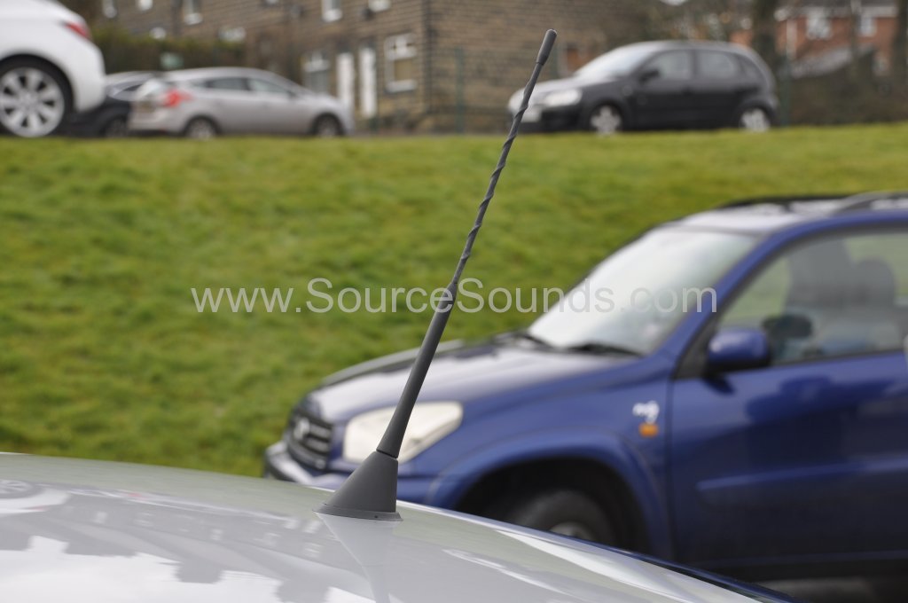Toyota Avensis 2011 aerial upgrade 004