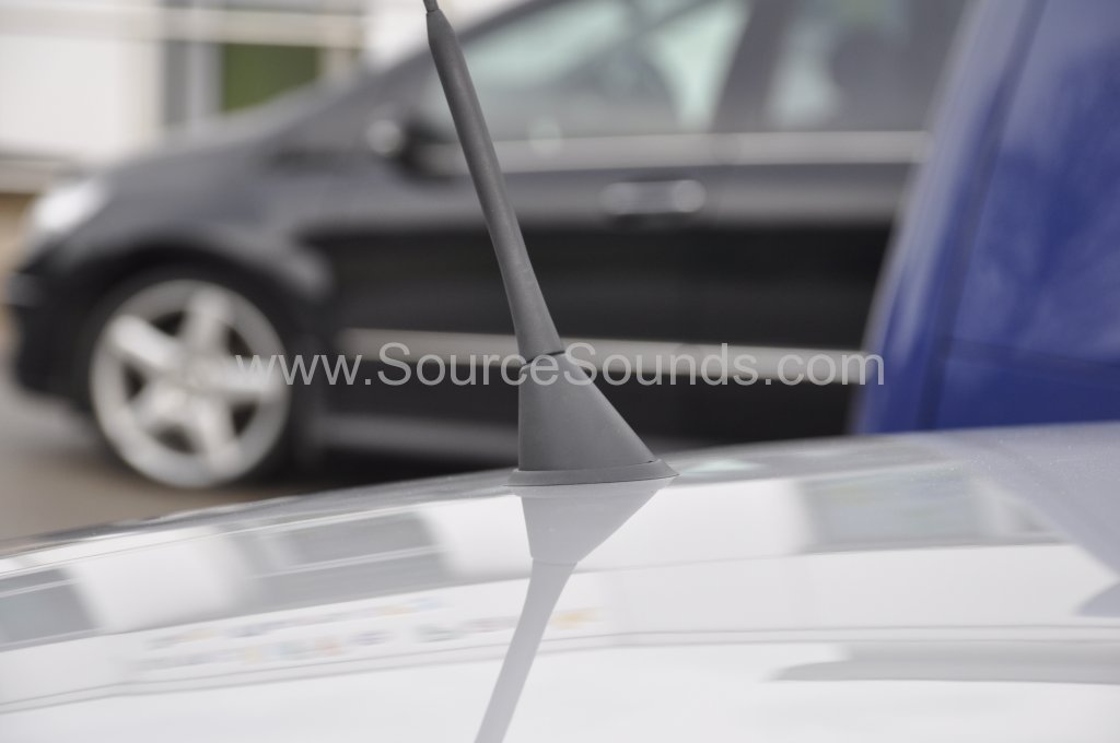 Toyota Avensis 2011 aerial upgrade 005