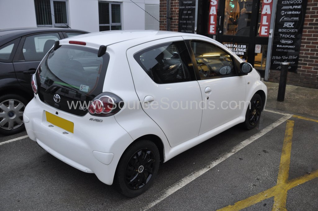 Toyota Aygo 2012 carplay upgrade 002