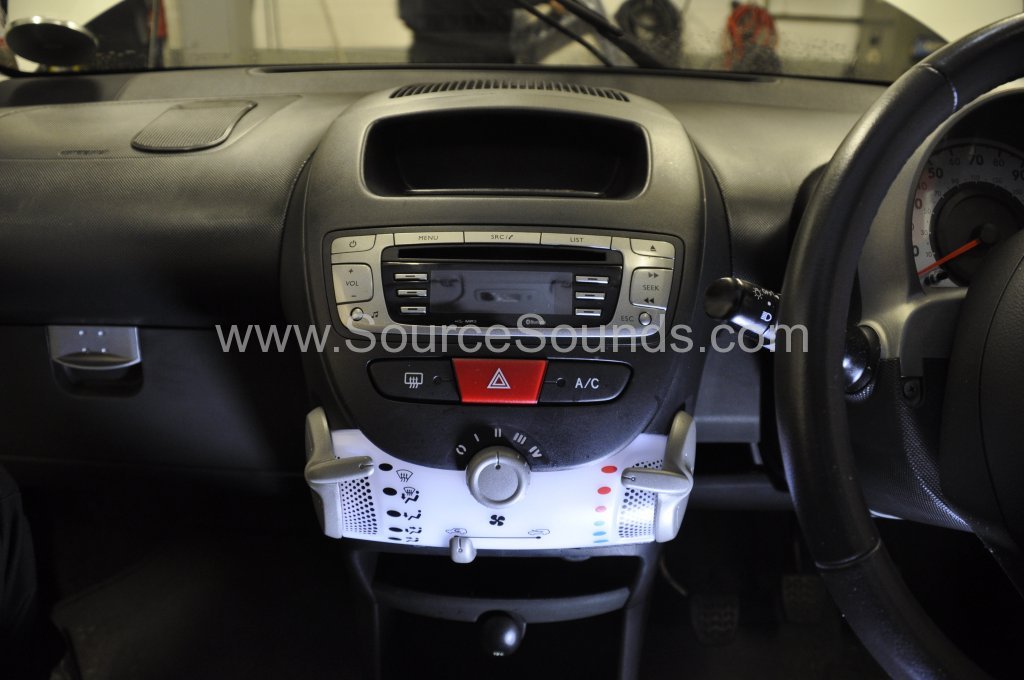 Toyota Aygo 2012 carplay upgrade 003
