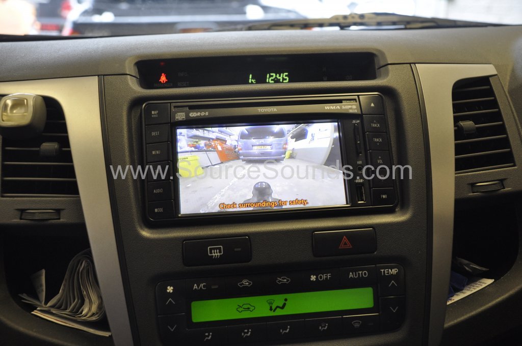 Toyota Hi Lux 2009 reverse camera upgrade 005