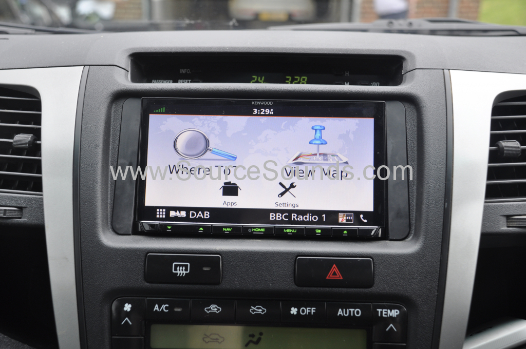 Toyota Hi lux 2009 navigation upgrade 004