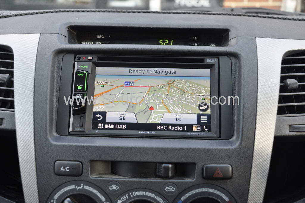 Toyota Hi Lux Invincible 2008 DAB upgrade 006