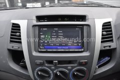 Toyota Invincible 2009 DAB upgrade 012