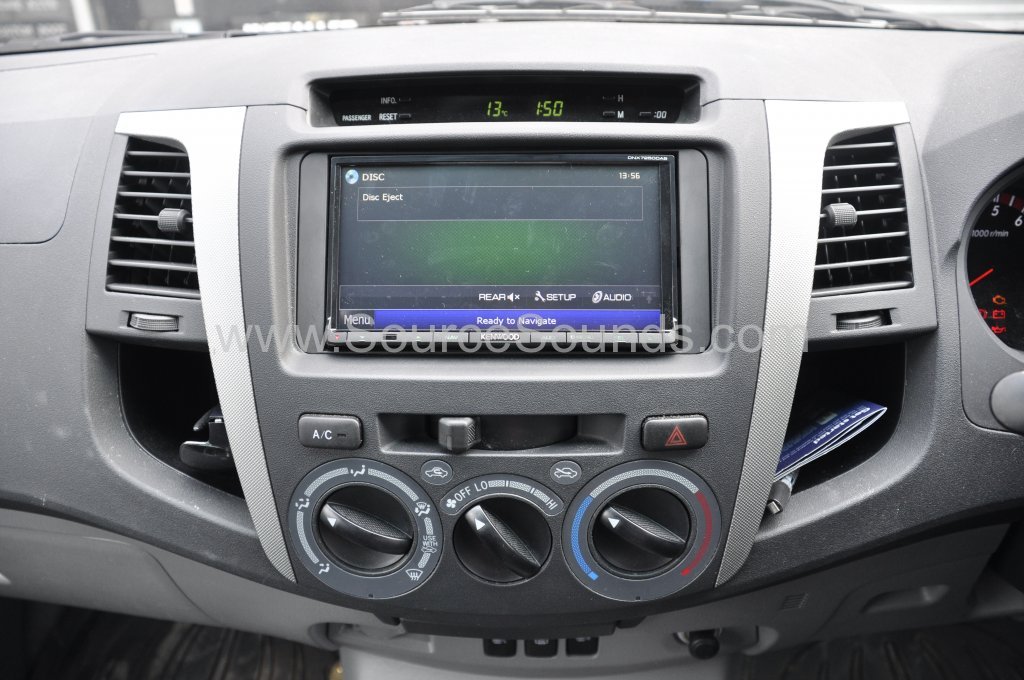 Toyota Invincible 2009 navigation upgrade 008