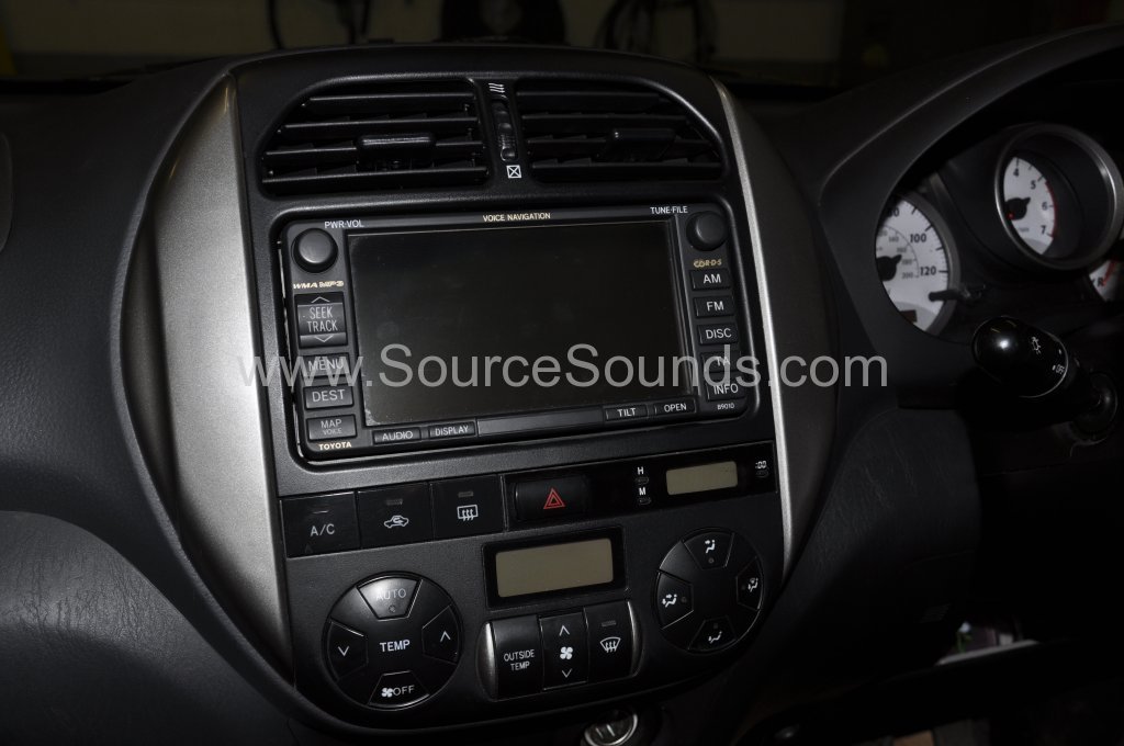 Toyota Rav4 2003 stereo upgrade 003