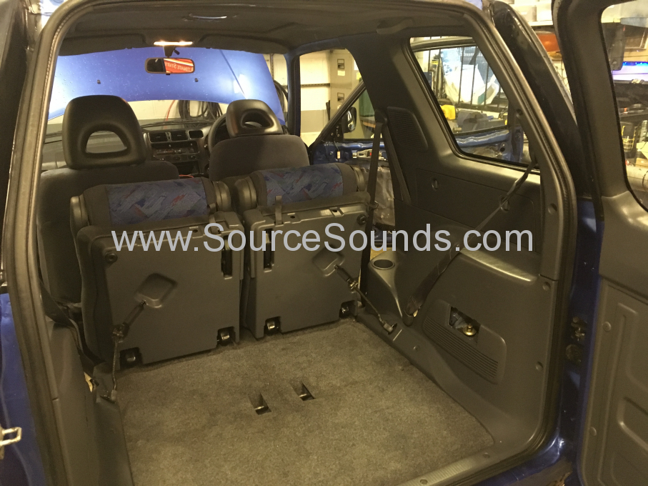 Toyota Rav4 1997 audio upgrade 003