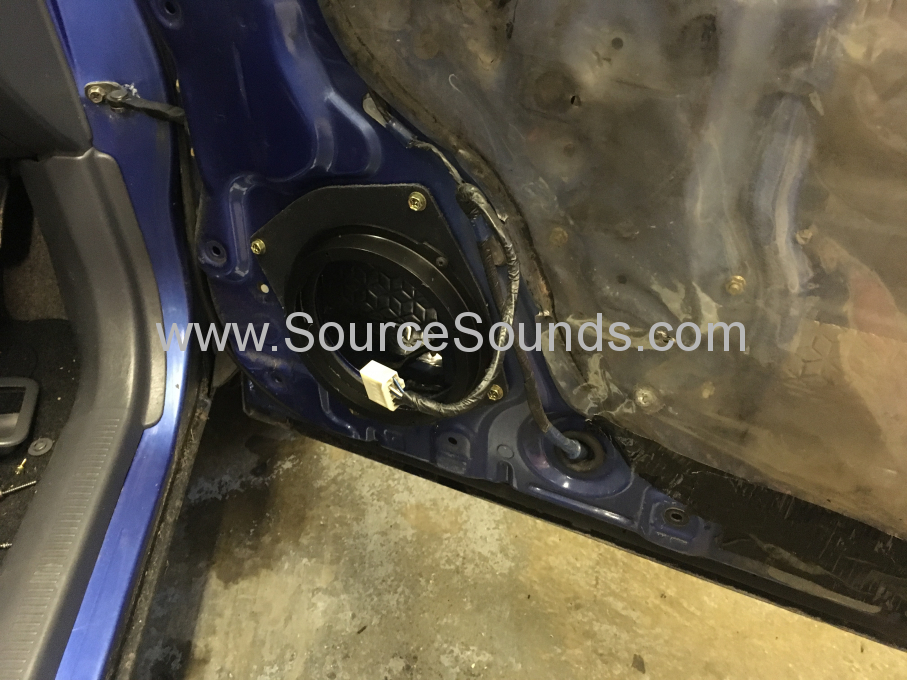 Toyota Rav4 1997 audio upgrade 005