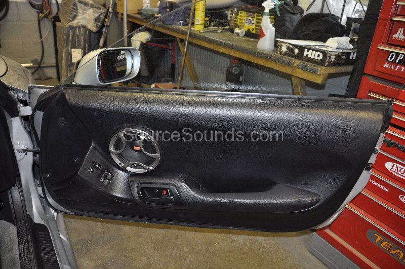 toyota-supra-boot-install-007-jpg